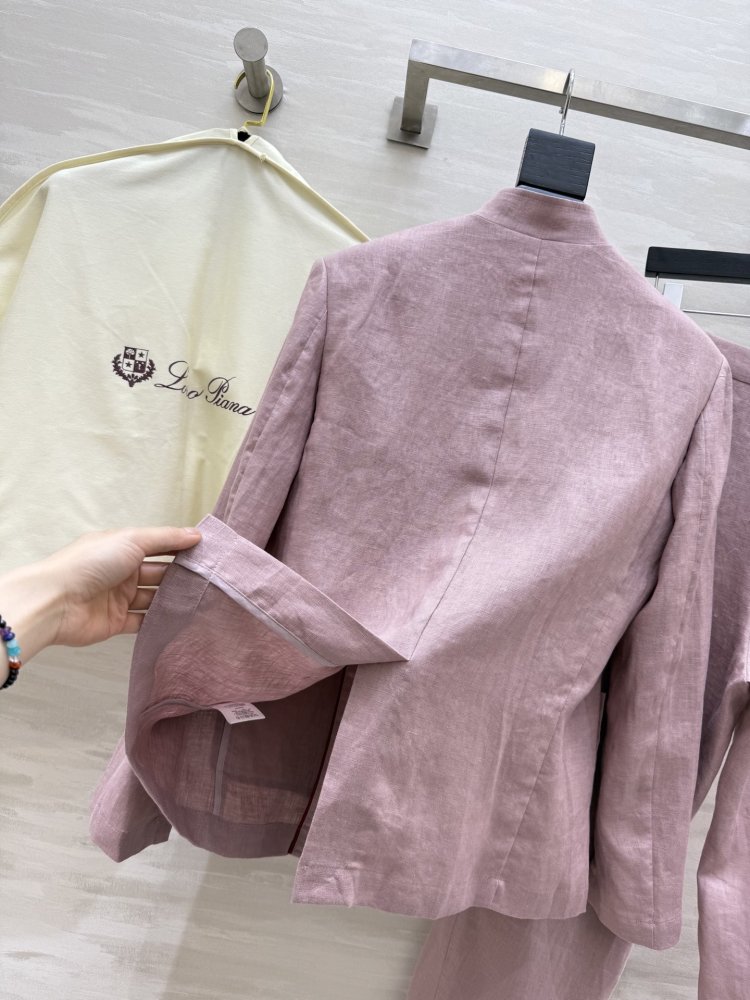 Костюм женский фото 6