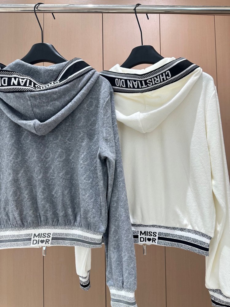 Костюм женский фото 6