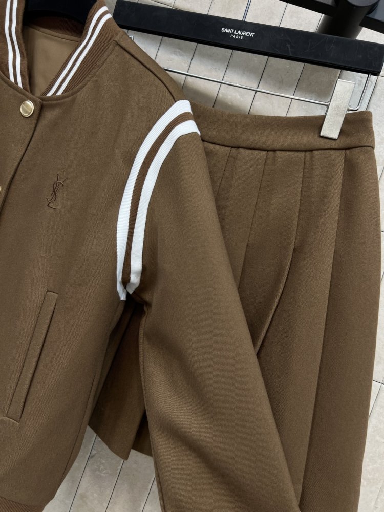 Костюм женский фото 6