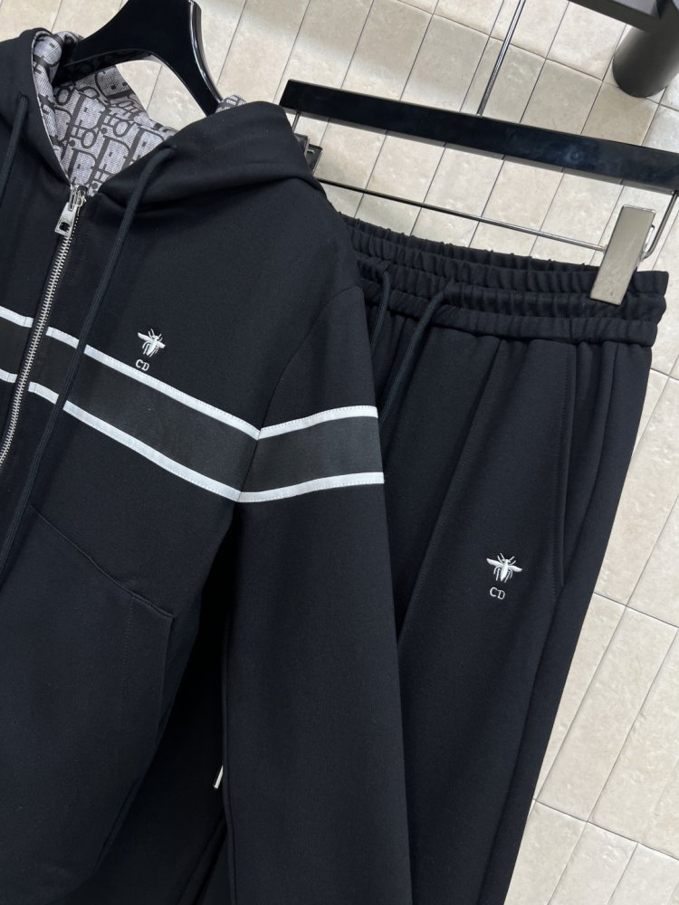 Костюм женский фото 6