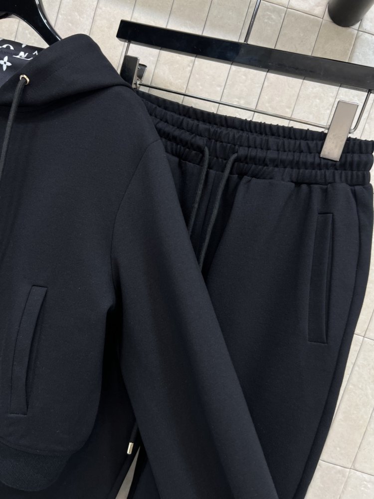 Костюм жіночий фото 6