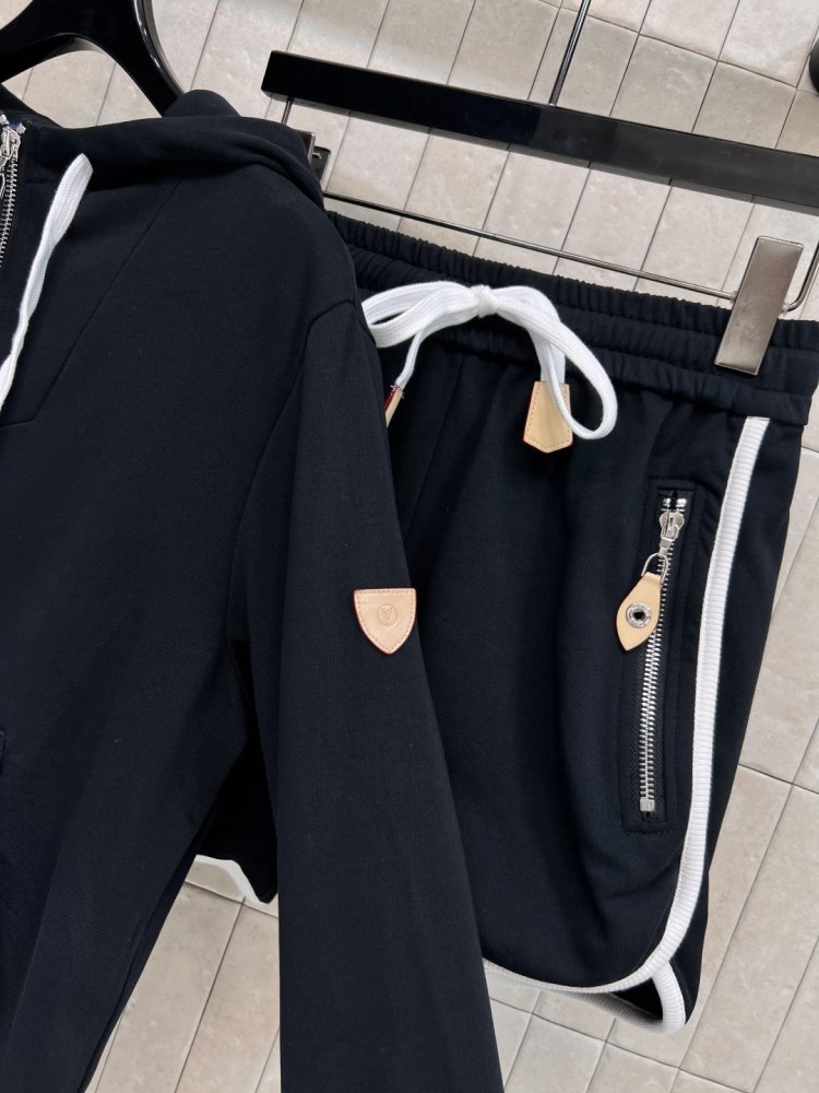 Костюм жіночий фото 6