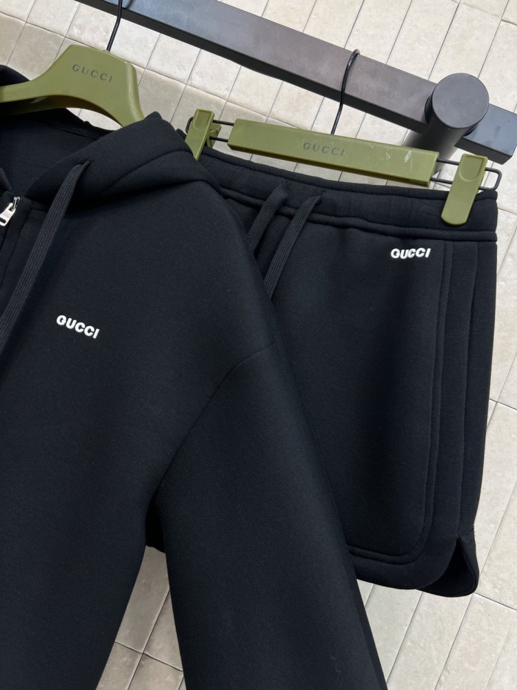 Костюм жіночий фото 6