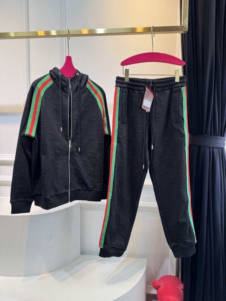 Костюм женский фото 6