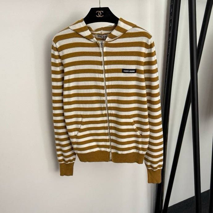 Костюм женский фото 6