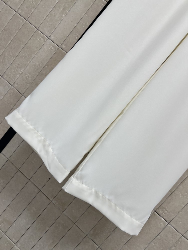 Костюм жіночий фото 6