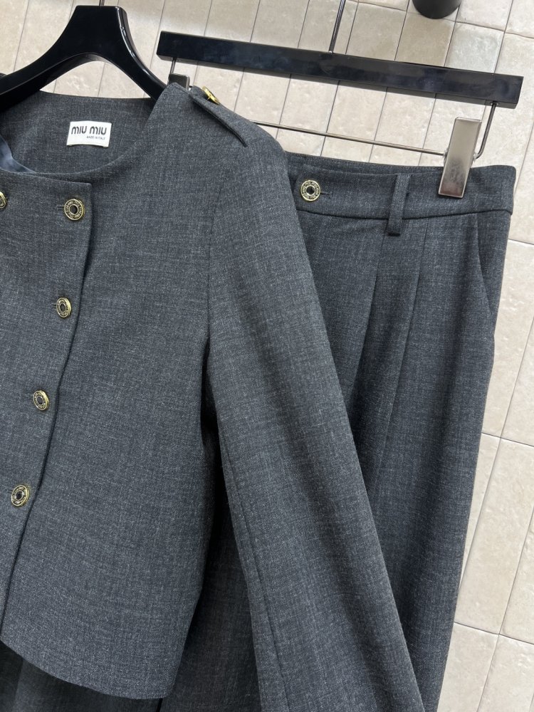 Костюм жіночий фото 6