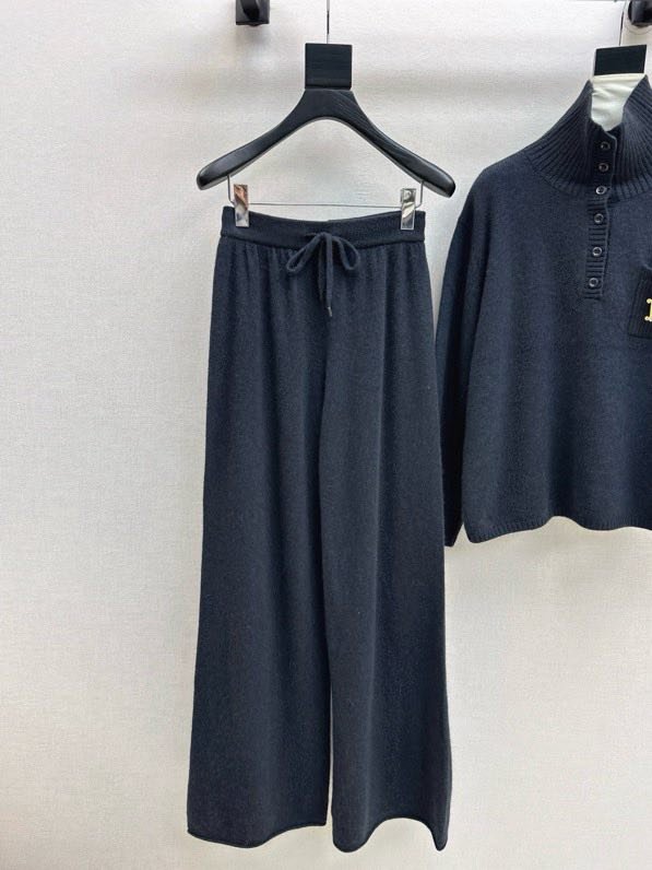 Костюм женский фото 6