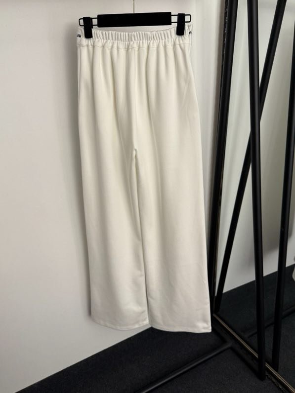 Костюм женский фото 6