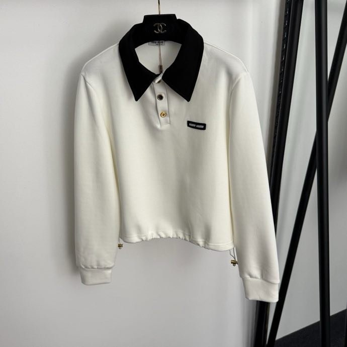 Костюм женский фото 6