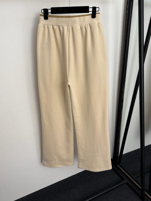 Костюм женский фото 6