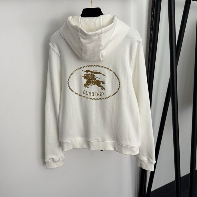 Костюм женский фото 6