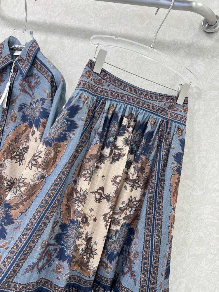 Костюм женский фото 6