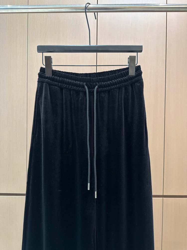 Костюм женский фото 6