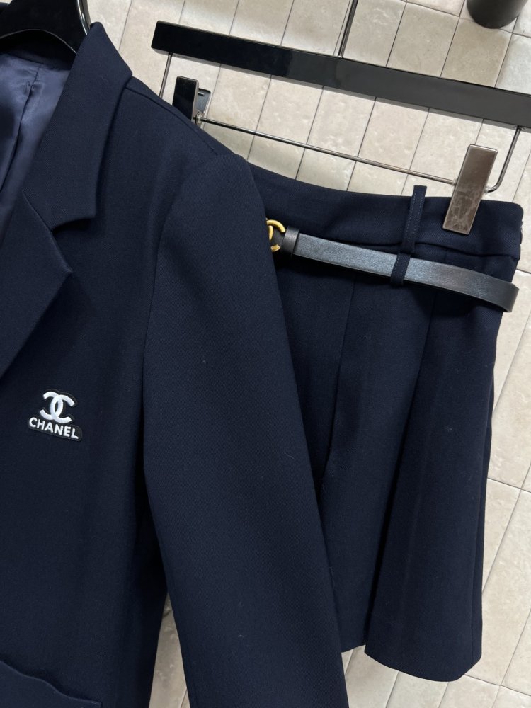 Costume female фото 6