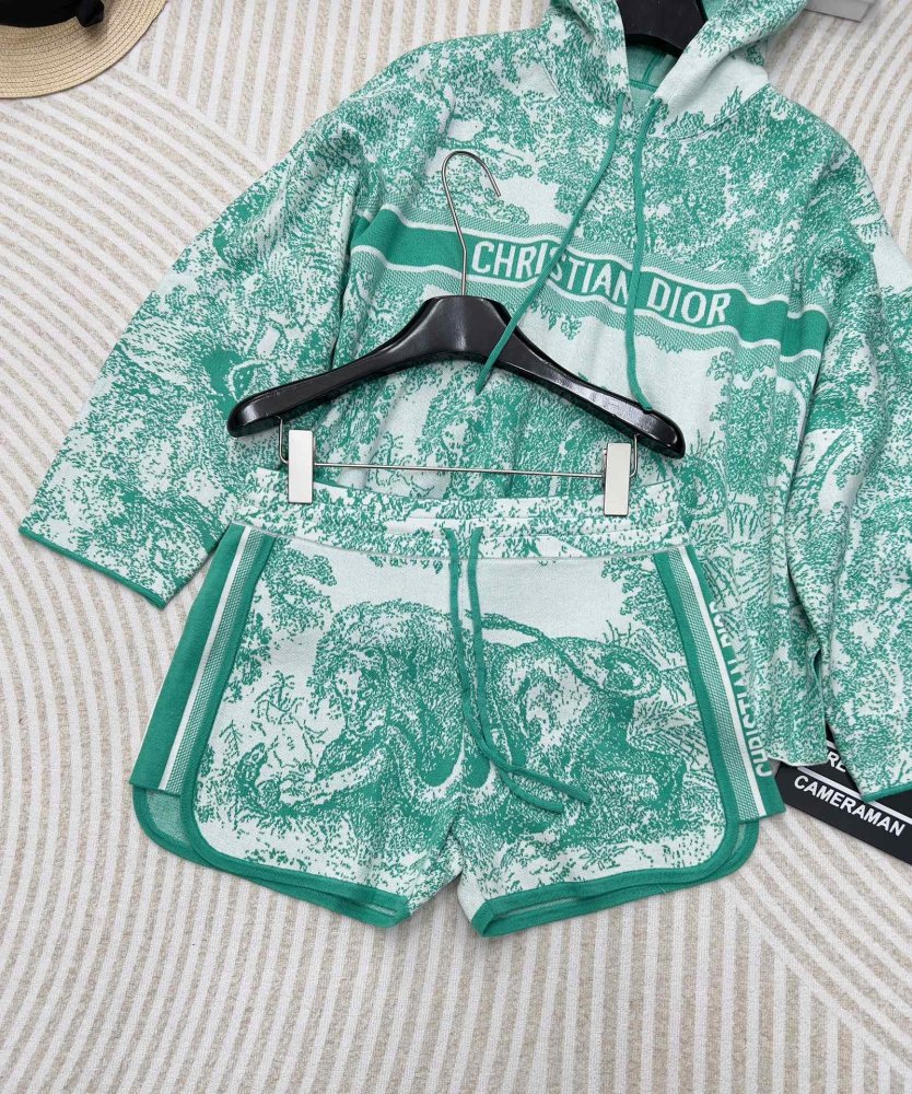 Костюм жіночий фото 6