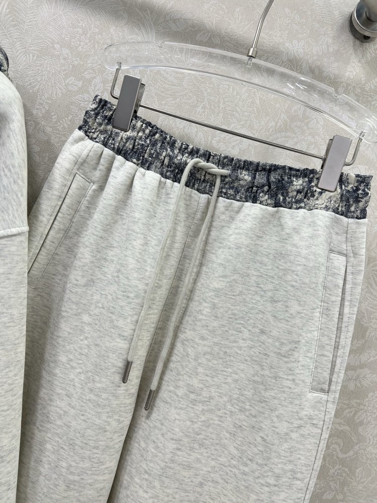 Costume female фото 6