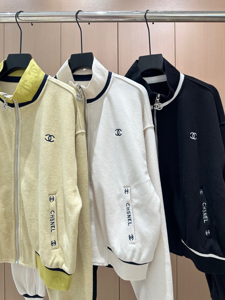 Костюм жіночий фото 6