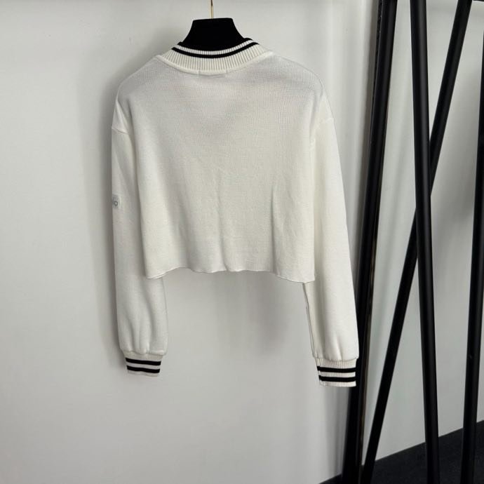 Костюм женский фото 6