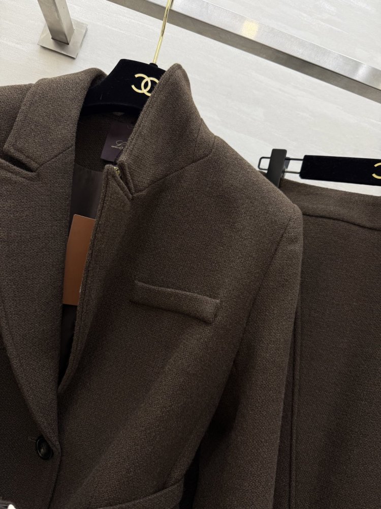 Костюм женский фото 6