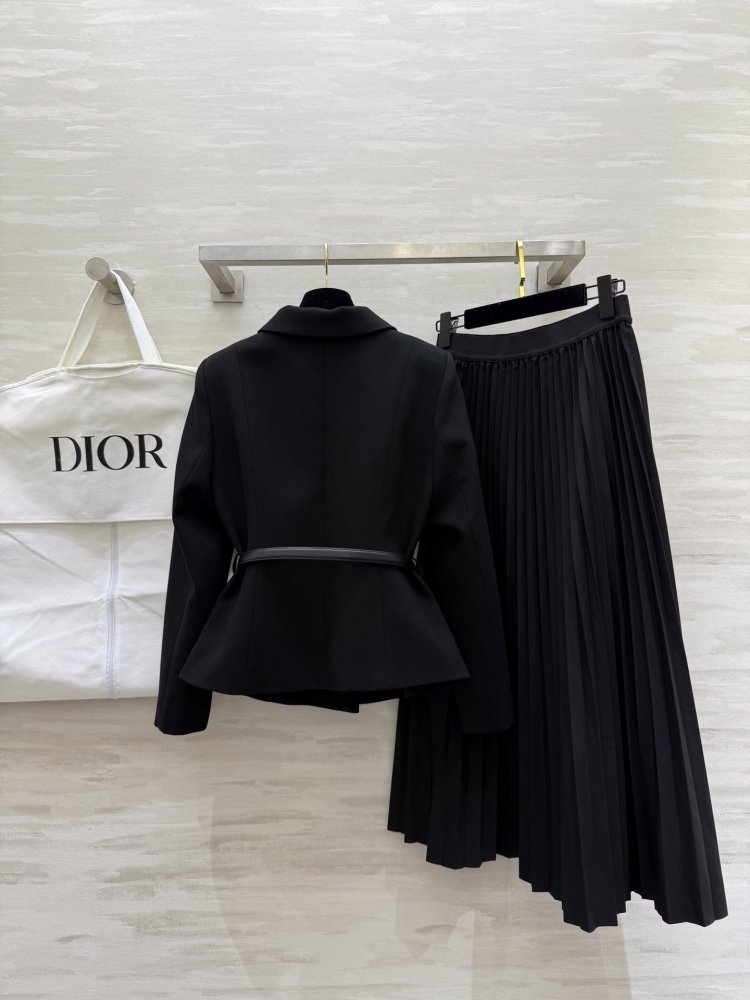 Костюм женский фото 6