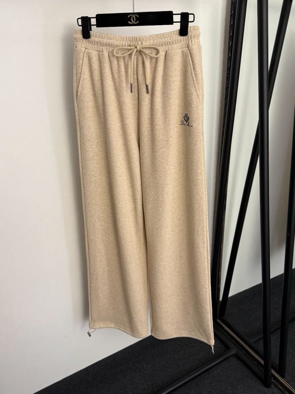 Costume female фото 6