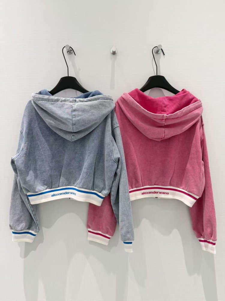 Костюм женский фото 6