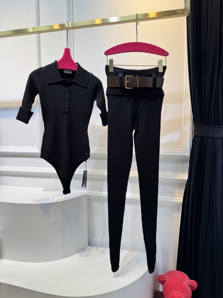 Костюм женский фото 6