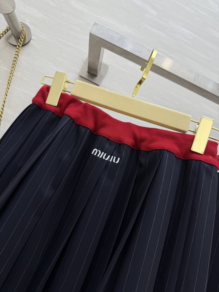 Костюм женский фото 7