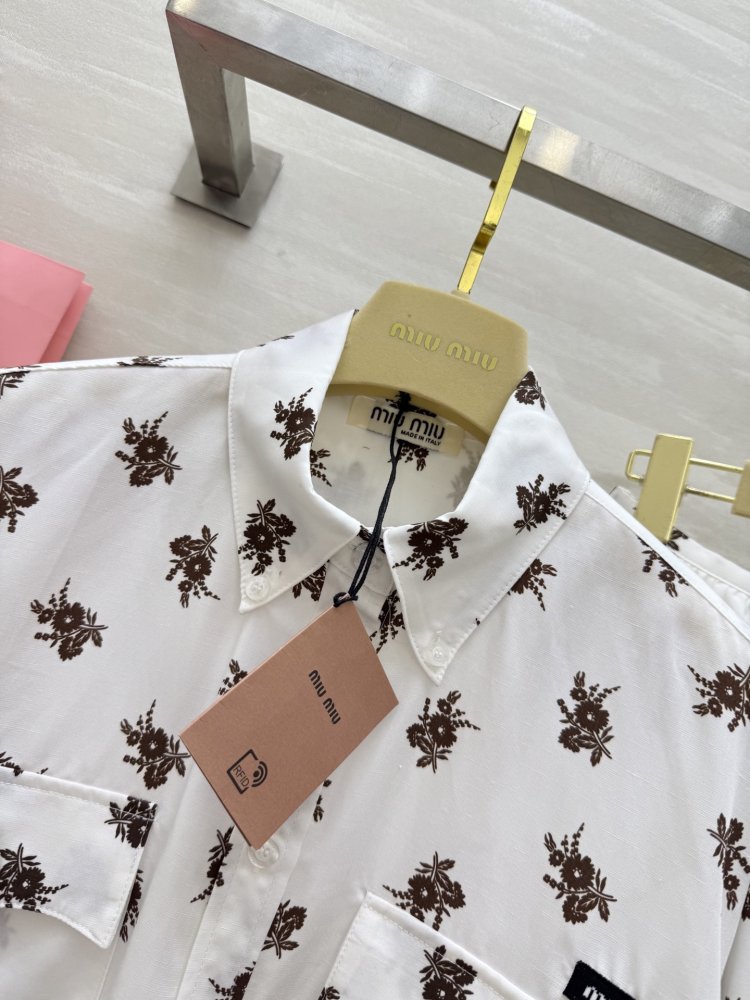 Костюм женский фото 7