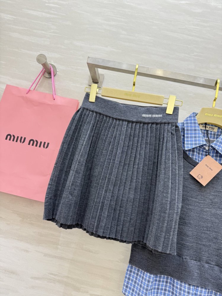 Костюм жіночий фото 7