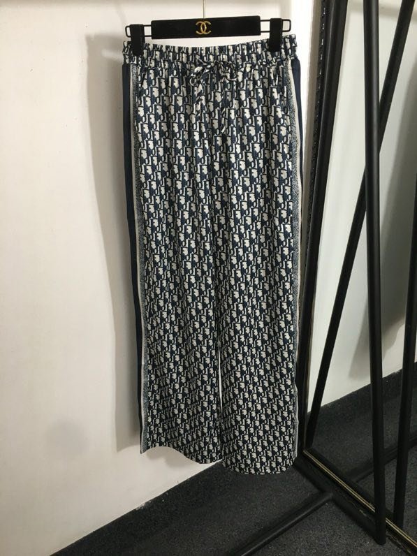 Костюм женский фото 7