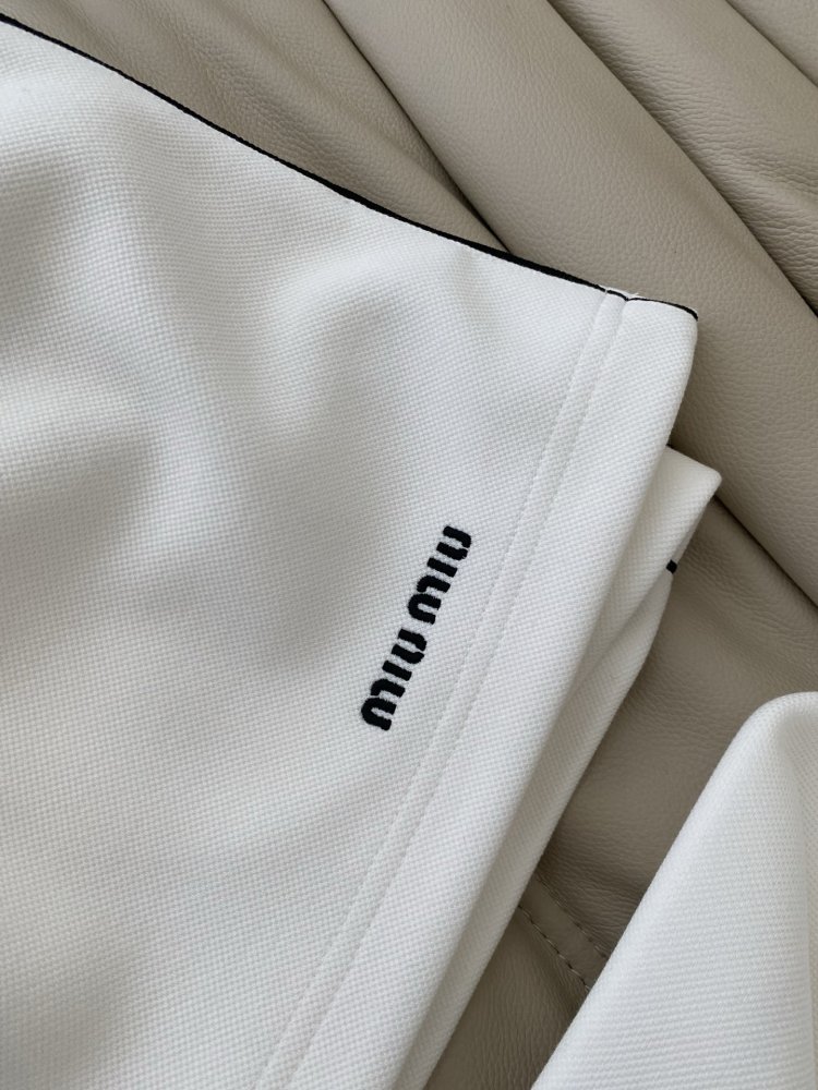 Costume female фото 7