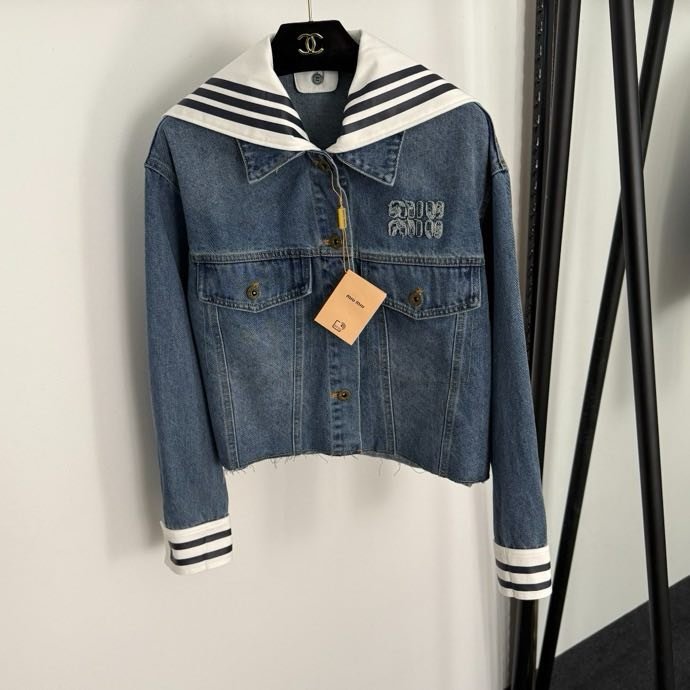 Костюм женский фото 7