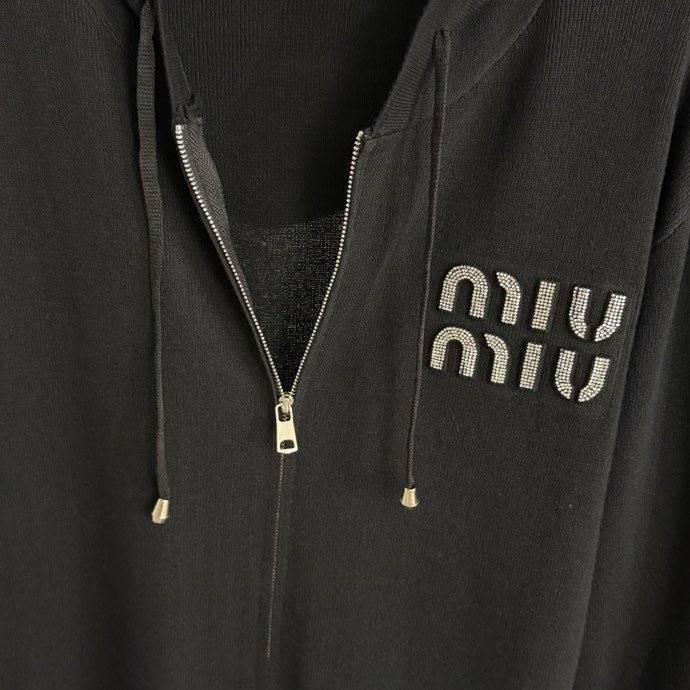 Костюм женский фото 7