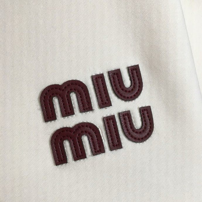 Костюм жіночий фото 7