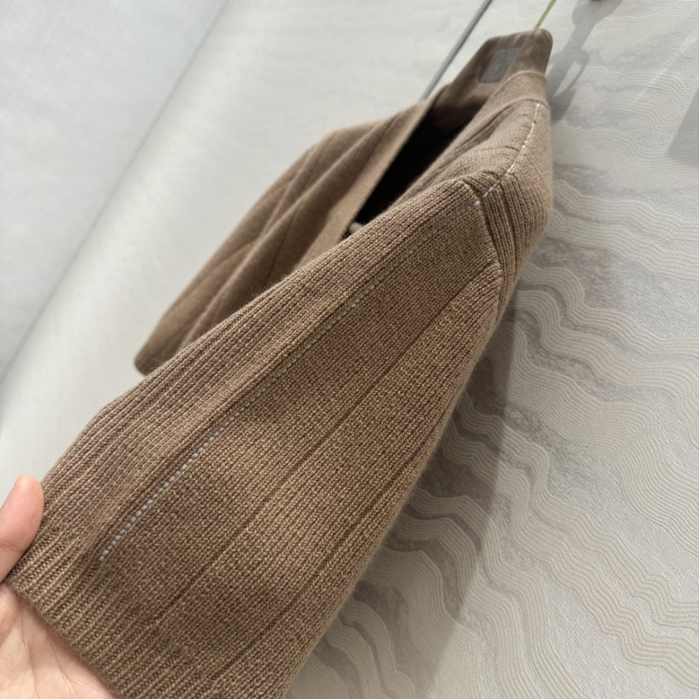 Костюм женский фото 7