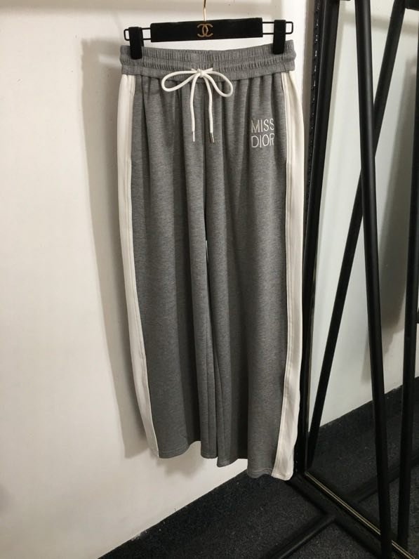 Костюм жіночий фото 7