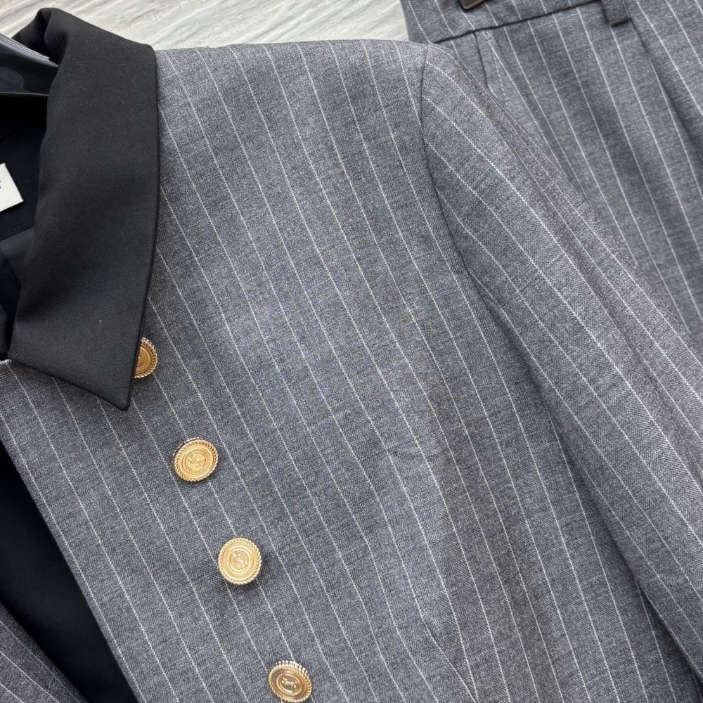 Костюм жіночий фото 7