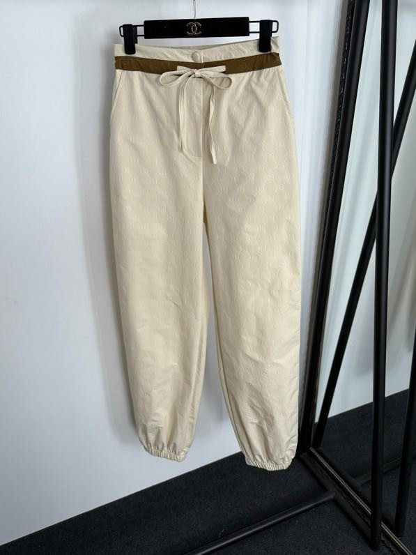 Костюм жіночий фото 7