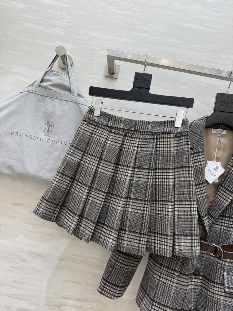 Костюм женский фото 7