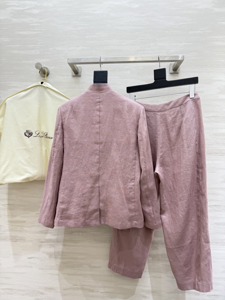 Костюм женский фото 7