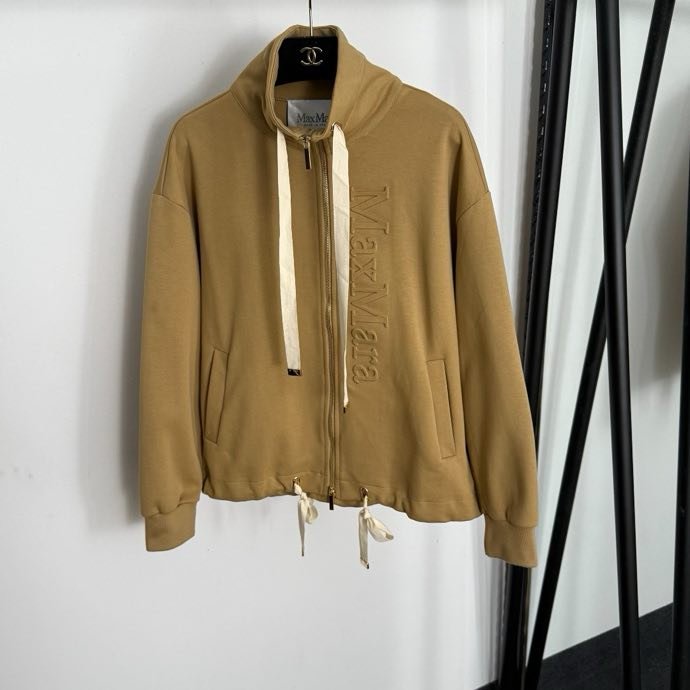 Костюм женский фото 7