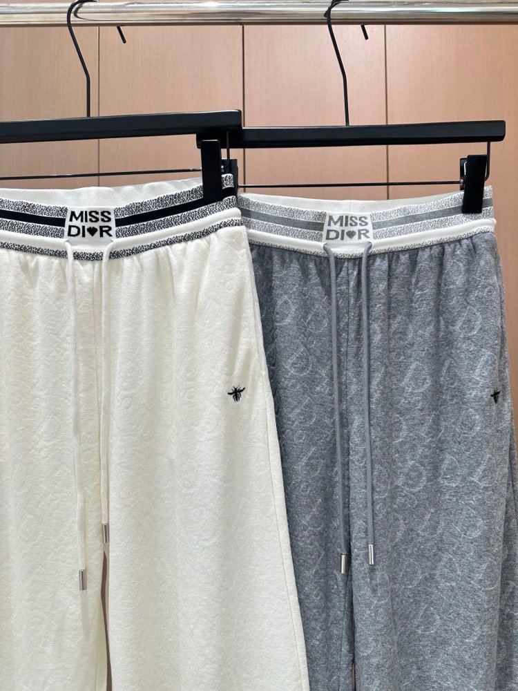 Костюм женский фото 7