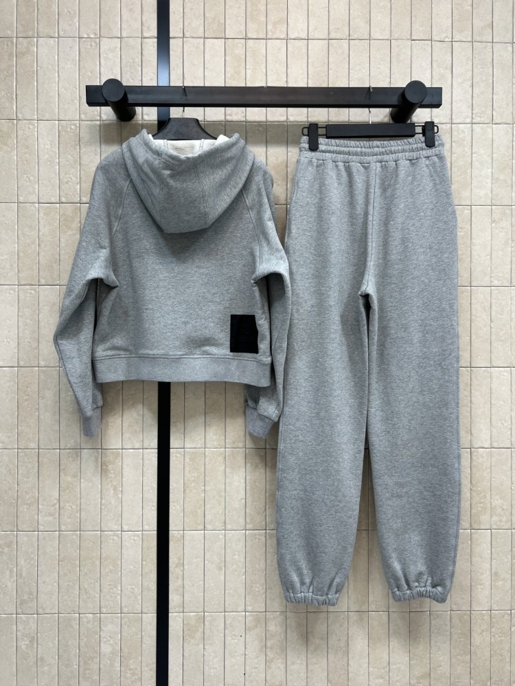 Costume female фото 7