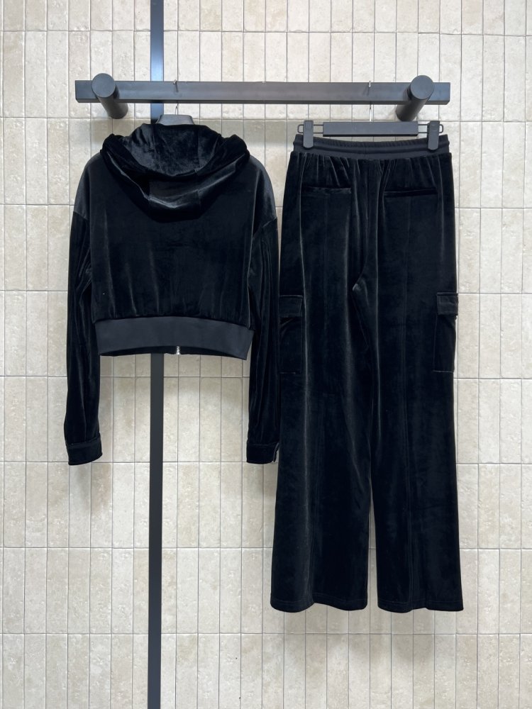 Костюм жіночий фото 7