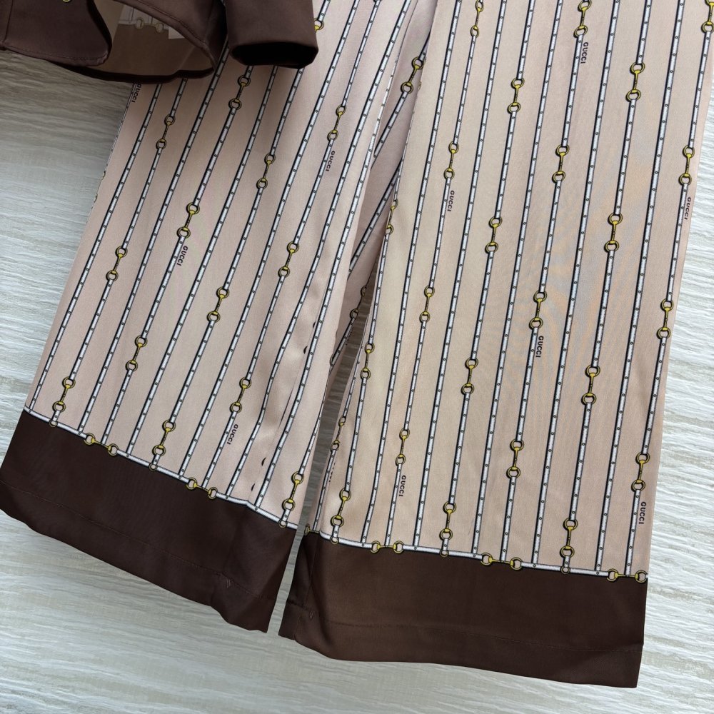 Костюм жіночий фото 7