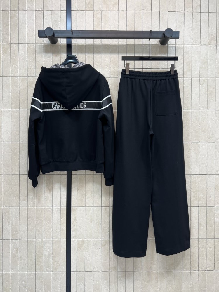 Костюм женский фото 7