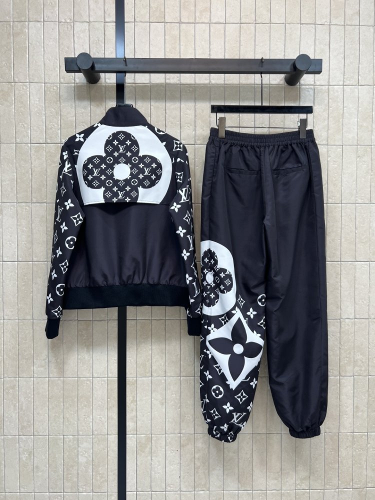 Костюм жіночий фото 7