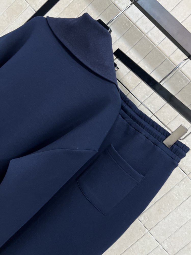 Костюм женский фото 7